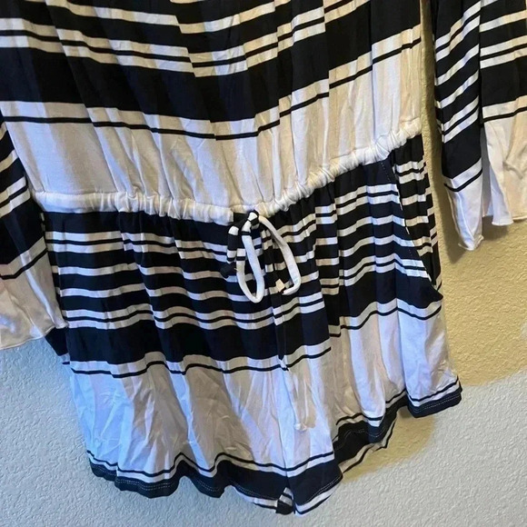 Chaser, NWT romper - Picture 2 of 4